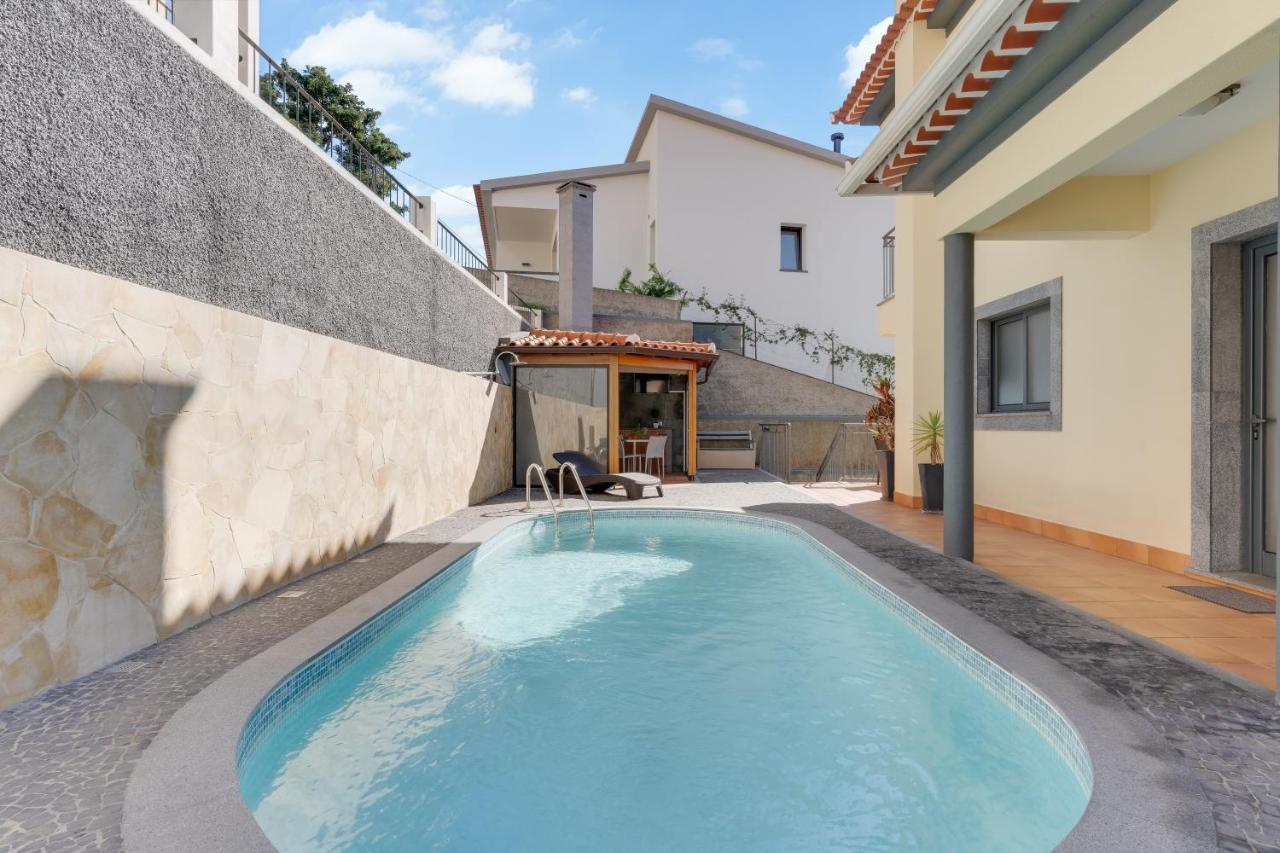 3B Villa Heated Pool Barbecue Games Room Funchal  Exteriör bild